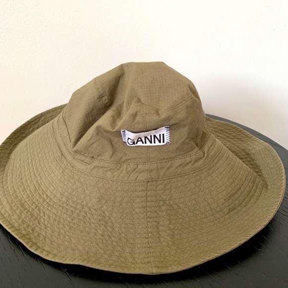Ganni sun hat - Picture 3 of 4